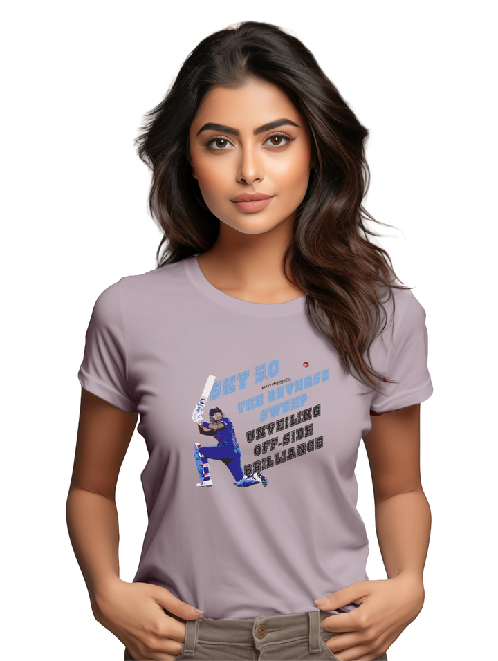 Women's SKY 5.0 THE REVERSE SWEEP T-shirt
